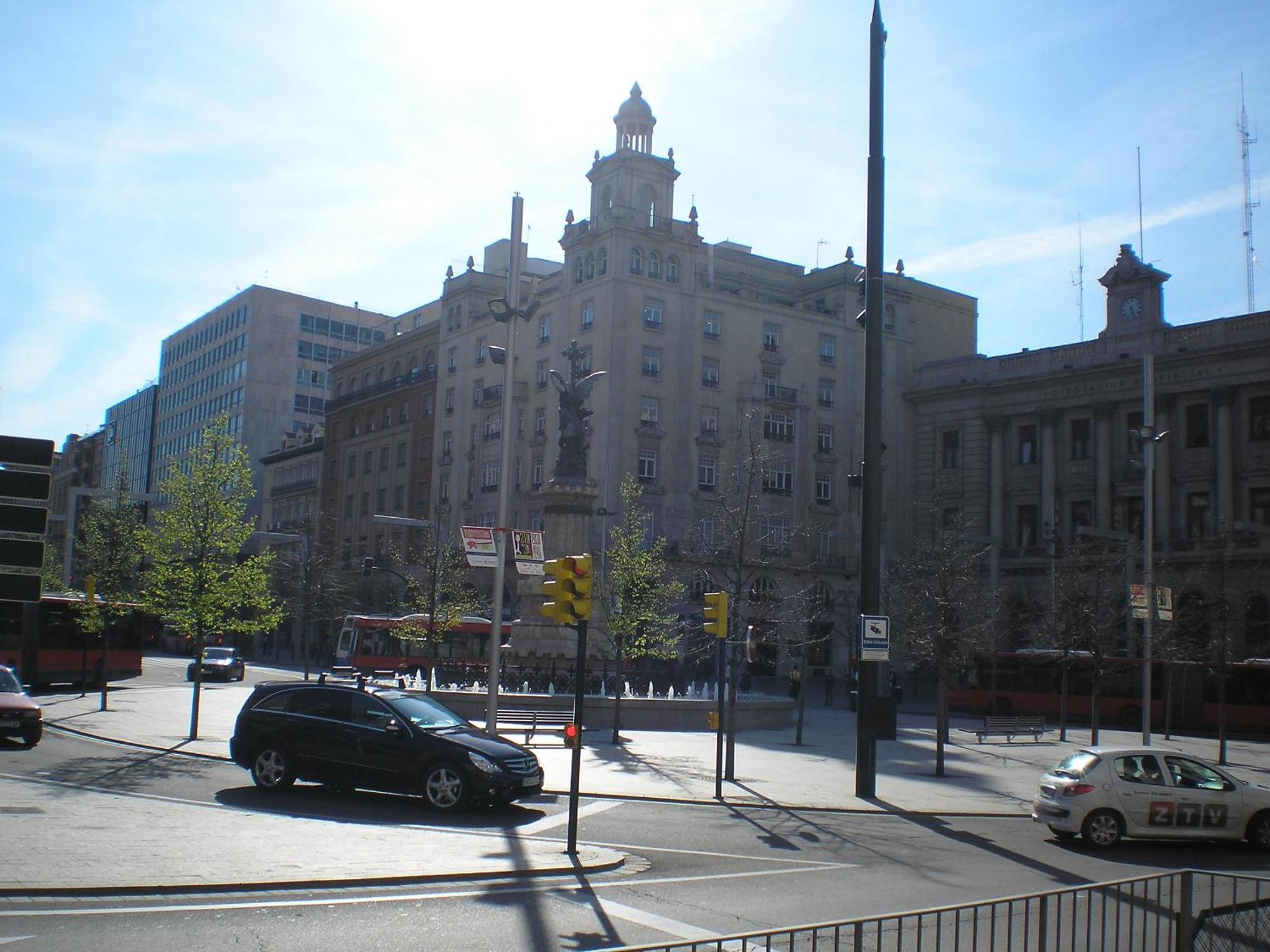 Apartamentos Plaza Espana Deluxe Сарагоса Екстер'єр фото
